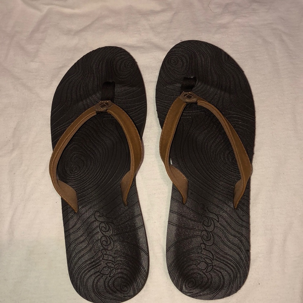Reef flip flops